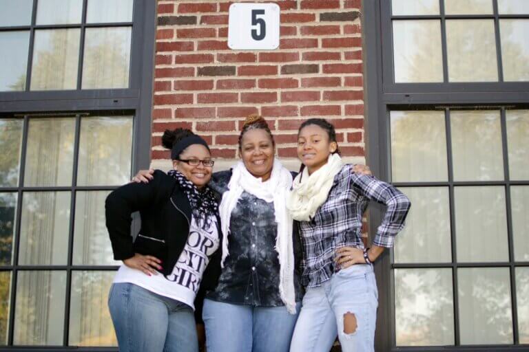 Is that a $5 over there?